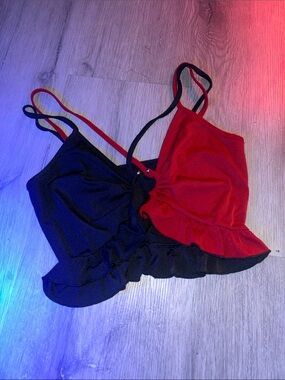 Trending Y2K Colorblock black and red gothic Ring Linked Ruffle Hem Cami